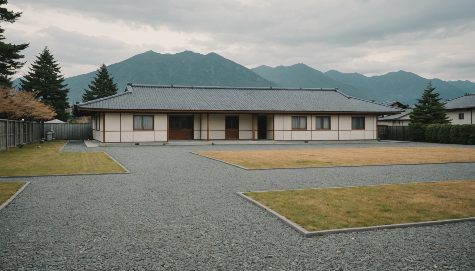 A 1979 Seven-Room House on 1,043 m² in Saku